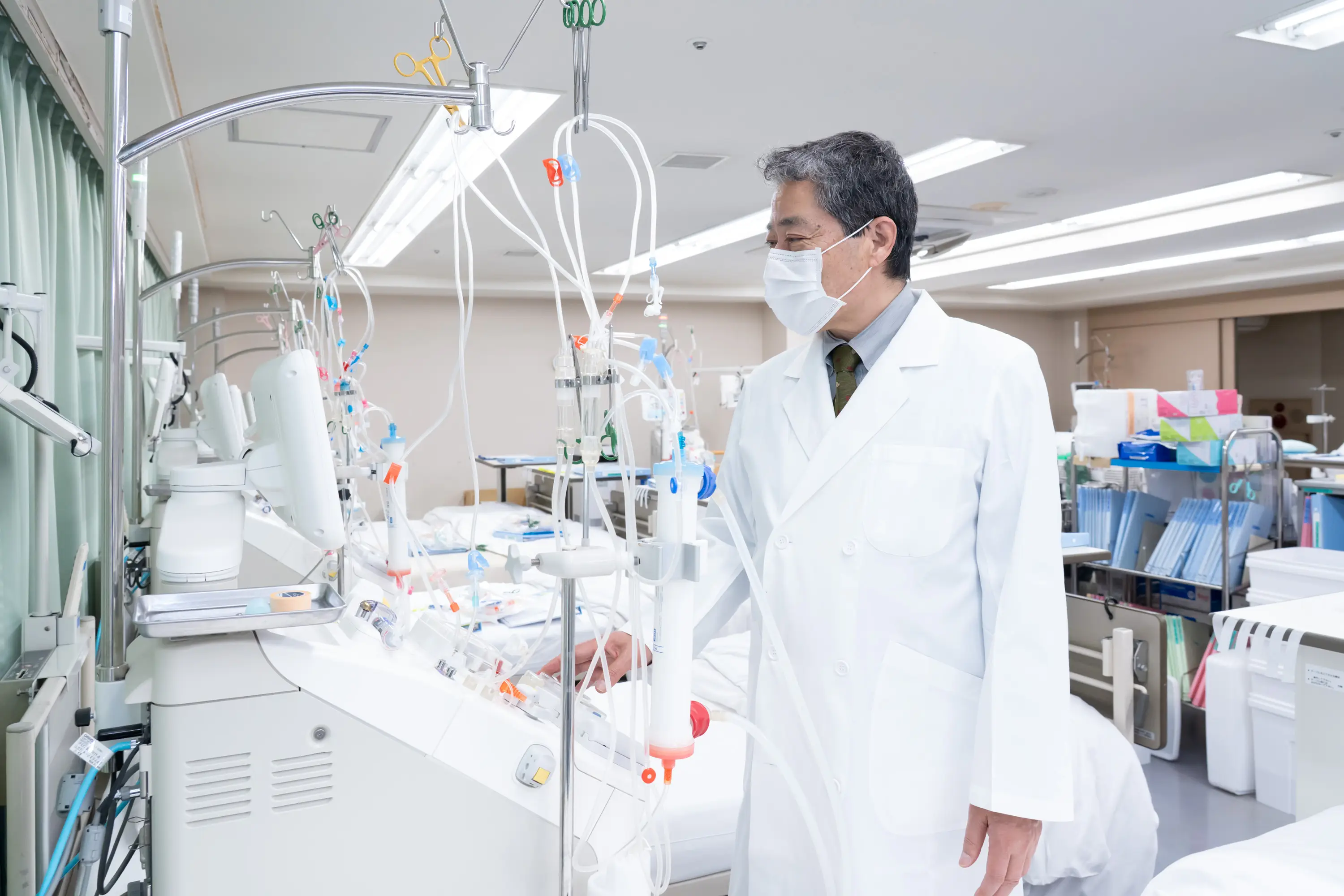 ダイアライザー（人工腎臓）・血液回路のイメージ